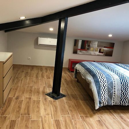 Habitacion Con Cocina Y Bano Більбао Екстер'єр фото
