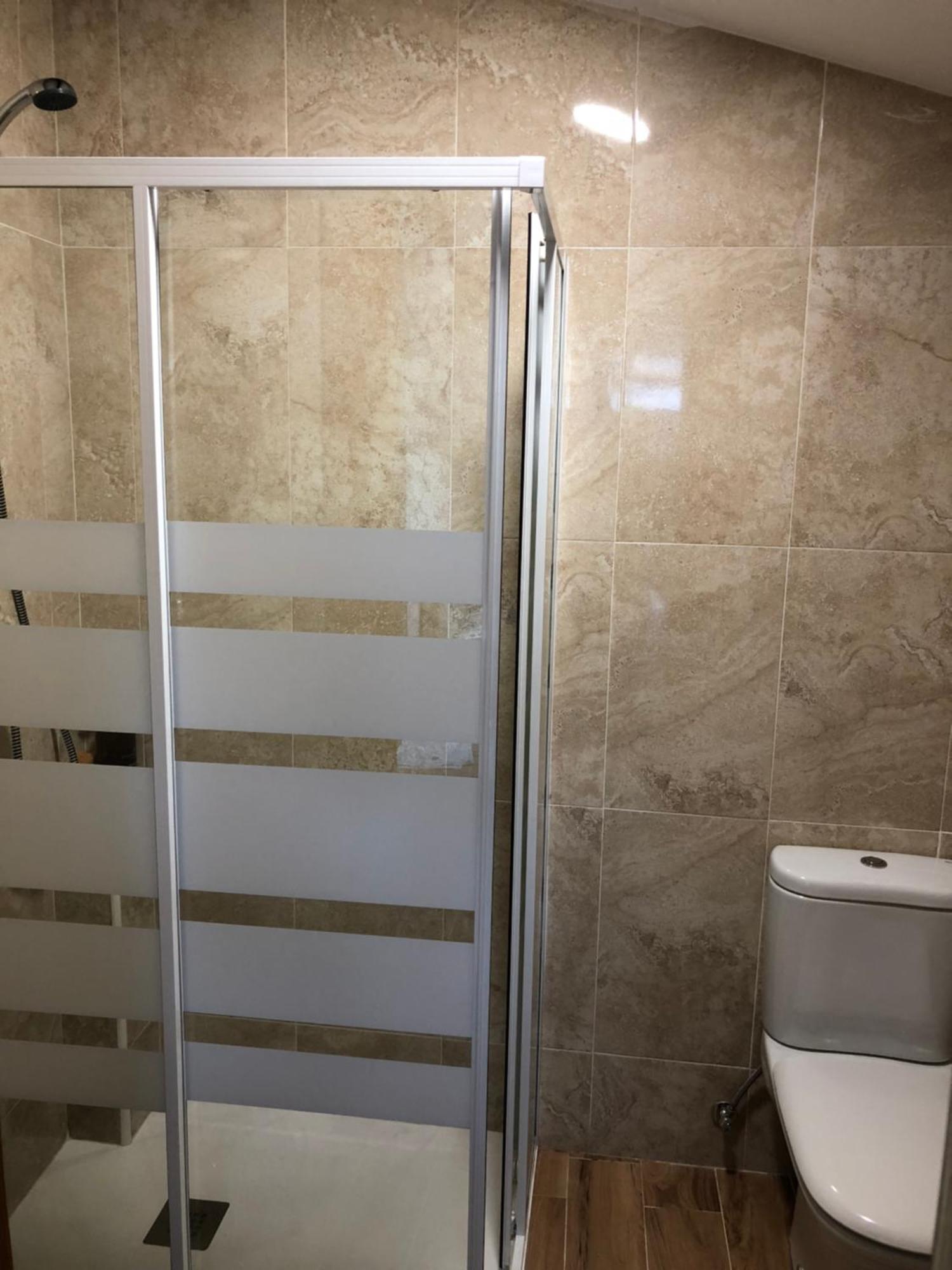 Habitacion Con Cocina Y Bano Більбао Екстер'єр фото